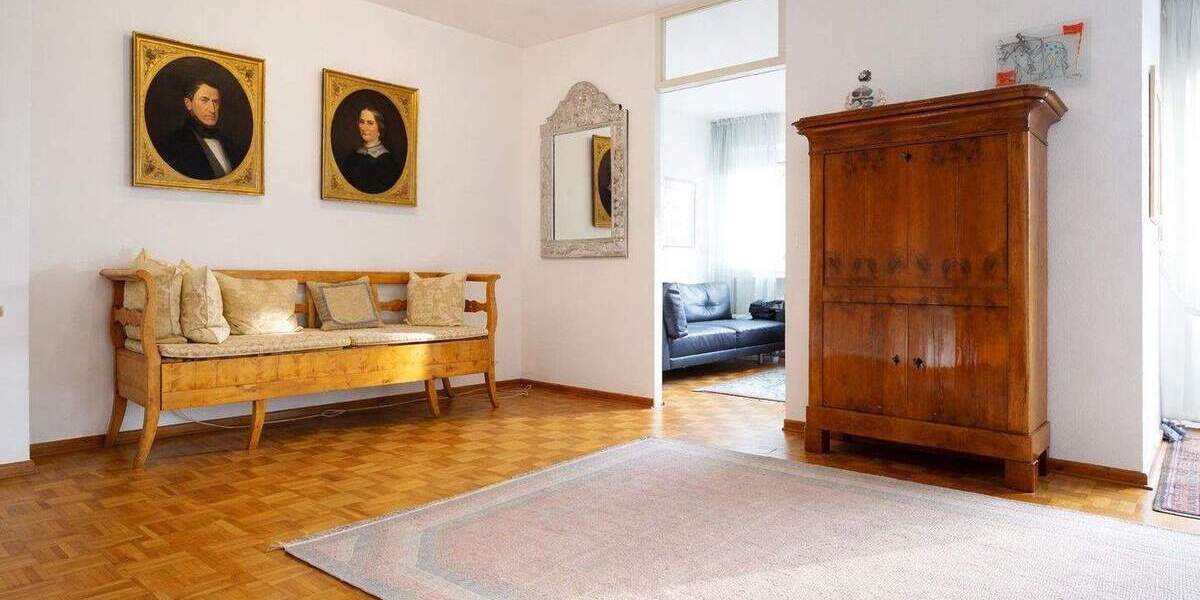 Etagenwohnung Krefeld Cracau - 2 Zimmer, 107 m&sup2;, 269.000&euro; | Angebot:24764878