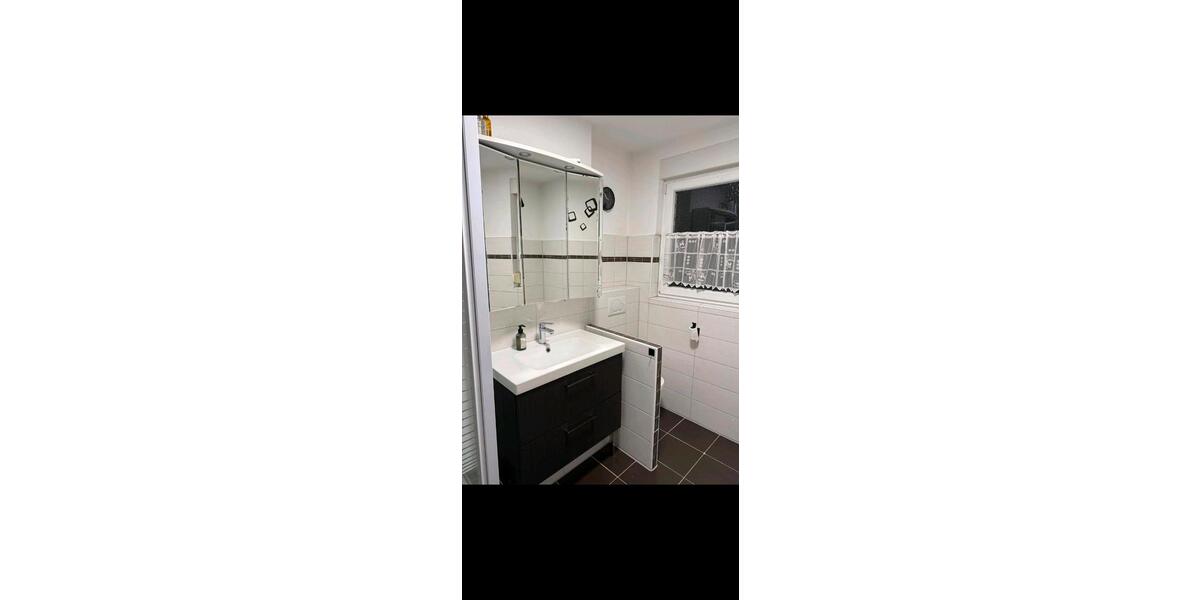 Sehr schöne Wohnung mit schöner Aussicht in Velbert!!Möbliert!! 2 zimmer