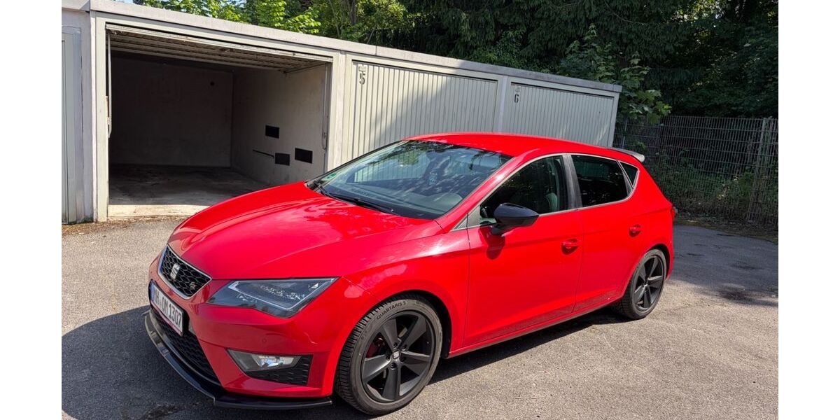 Seat Leon 106.000 km 12.499 &euro; Mülheim an der Ruhr 45472