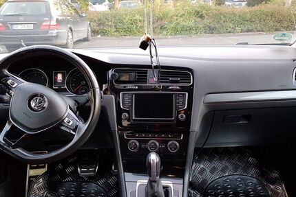 VW Golf 214.000 km 10.900 &euro; Essen 45326
