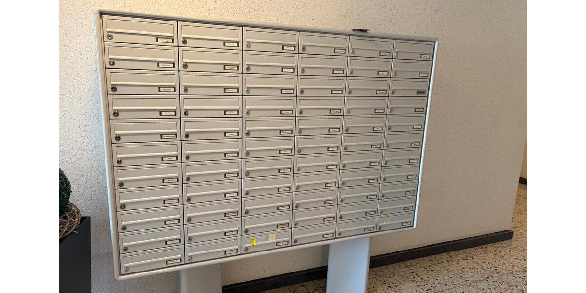 Teilsanierte 93m2 Erdgeschosswohnung mit 3,5 Zimmer 3.5 zimmer