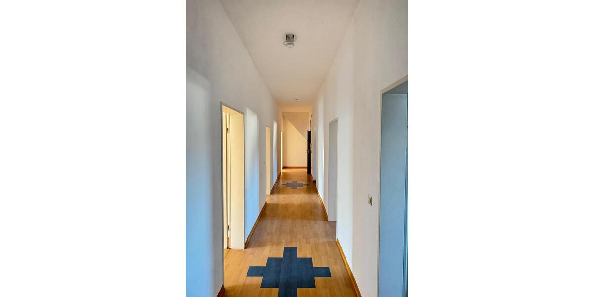 Maisonettenwohnung Essen Stadtbezirk VIII - 5 Zimmer, 140 m&sup2;, 1.190&euro; | Angebot:26329294