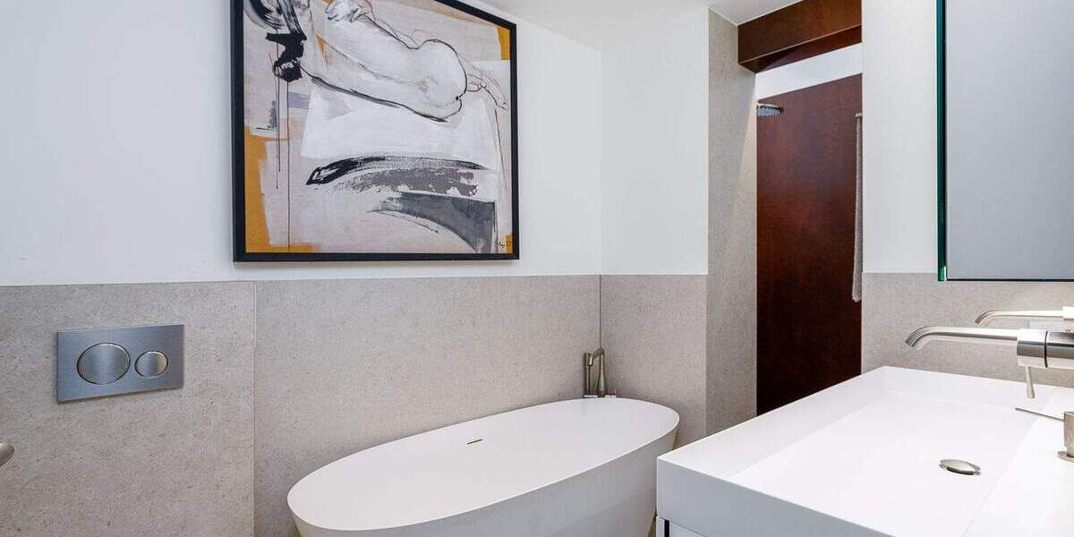 Hochwertig sanierte und stylische Gartenwohnung mit weiterer Dachgeschosswohnung 7 zimmer