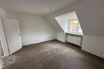 Dachgeschoßwohnung Essen Stadtbezirk II - 3 Zimmer, 74 m&sup2;, 1.250&euro; | Angebot:26101646