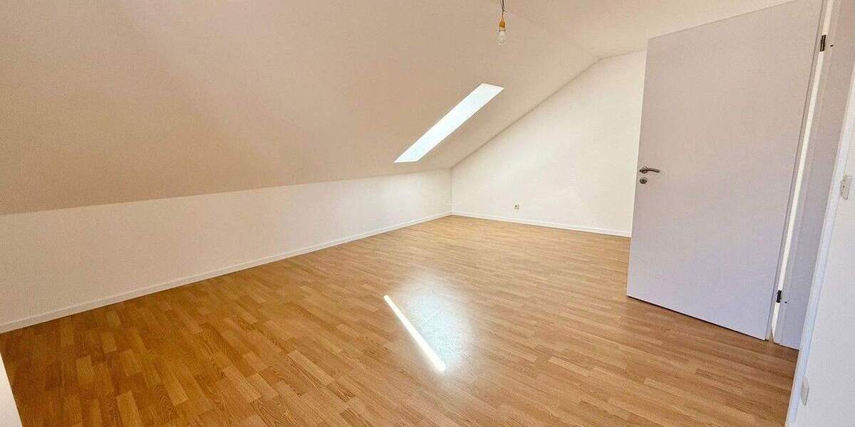 Doppelhaushälfte Düsseldorf Kaiserswerth - 8 Zimmer, 213 m&sup2;, 1.680.000&euro; | Angebot:25271300