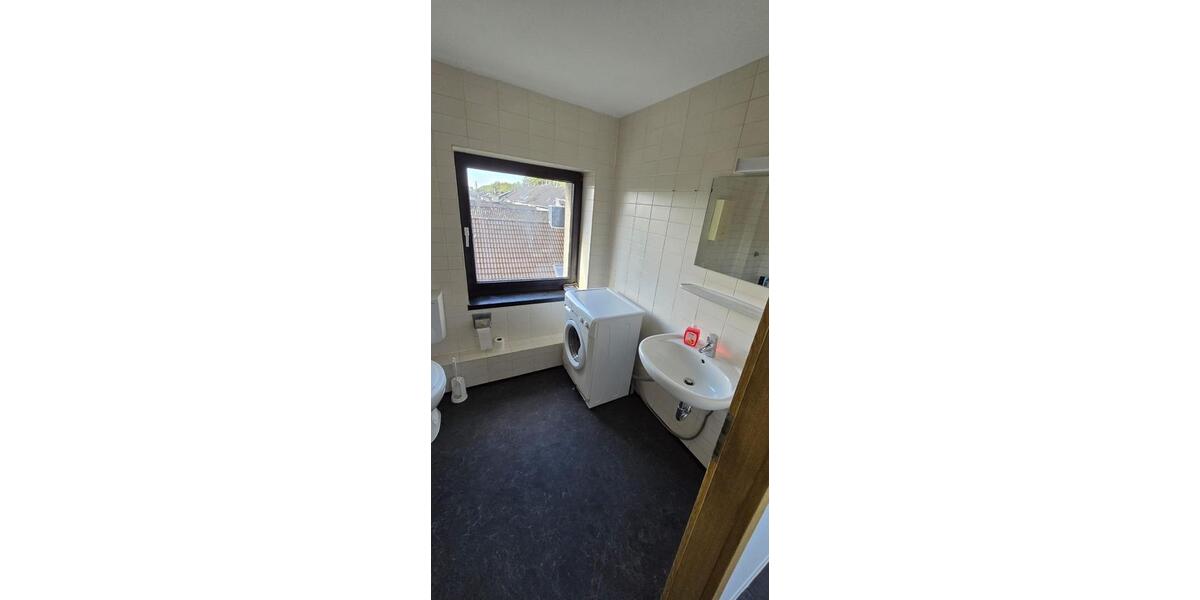 Dachgeschoßwohnung Krefeld Dießem - 1 Zimmer, 50 m&sup2;, 650&euro; | Angebot:25418586