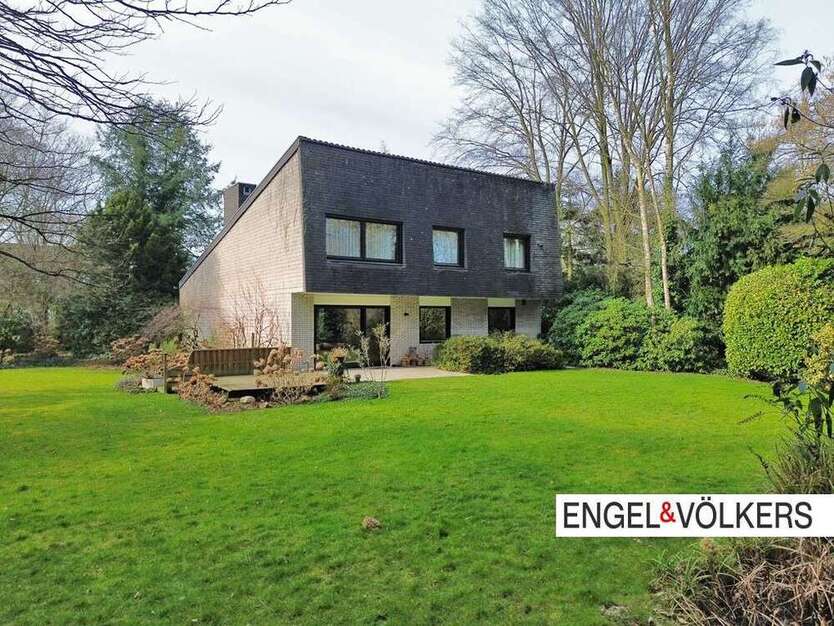 Haus zum Kaufen in Krefeld 1.250.000 € 202 m²