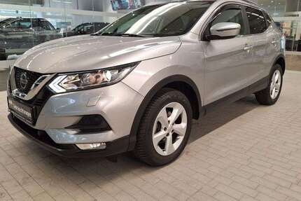 Nissan Qashqai 52.544 km 16.490 € Duisburg 47167