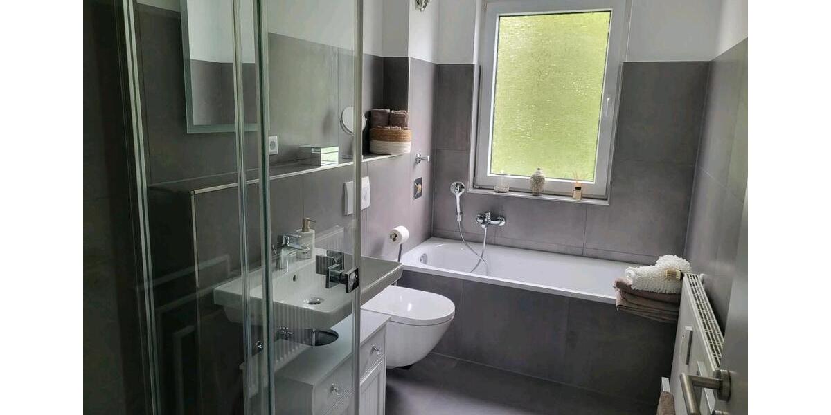 *Kernsaniertes Badezimmer* Stilvolle 2-Zimmer-Wohnung mit Balkon 2 zimmer
