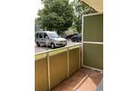 Erdgeschoßwohnung mit 2 Zimmern und Balkon in ruhiger, grüner Lage