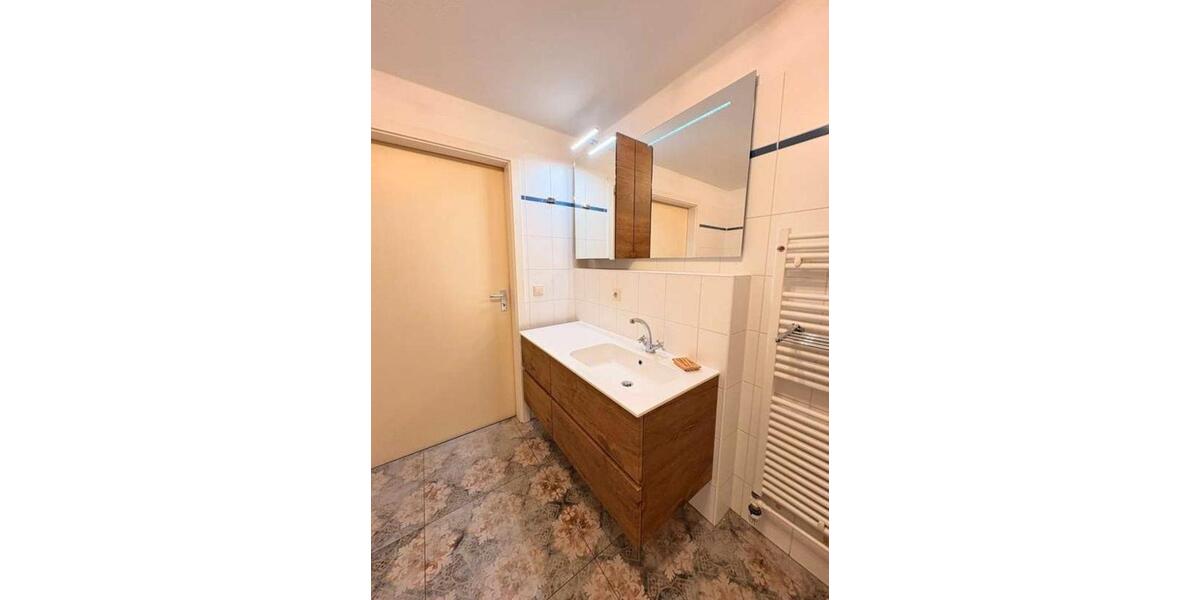 Etagenwohnung Hattingen Niederbonsfeld - 2.5 Zimmer, 80 m&sup2;, 209.000&euro; | Angebot:26111949