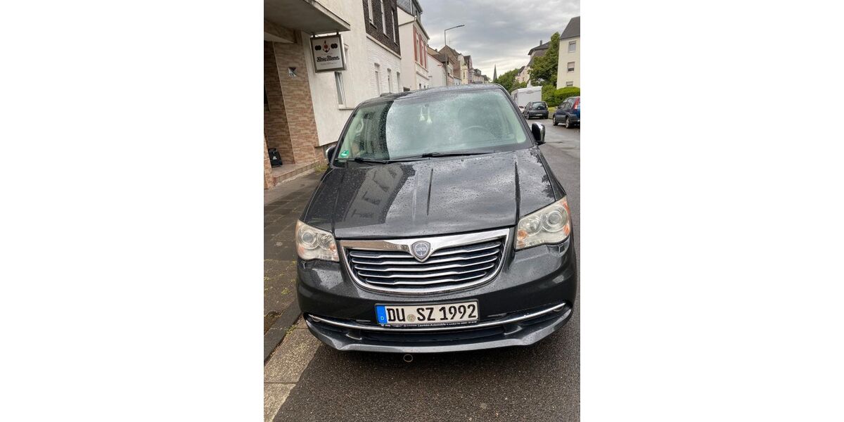 Lancia Voyager 305.000 km 5.790 &euro; Duisburg 47229