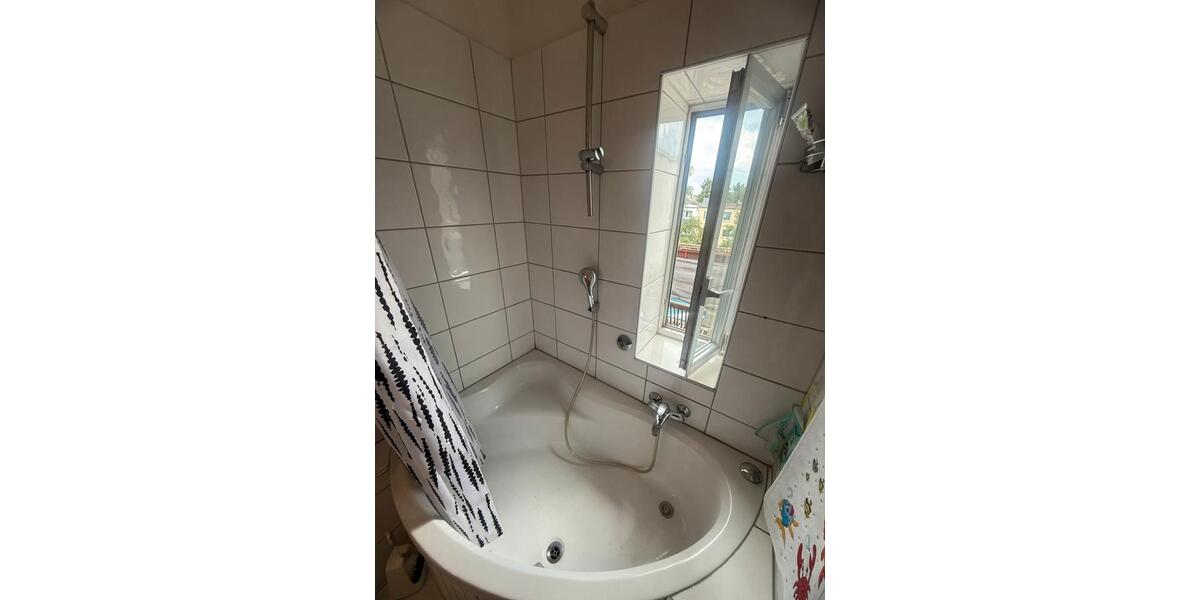 Wohnen mit Penthouse feeling in beste Lage von NRW in Düsseldorf 3.5 zimmer