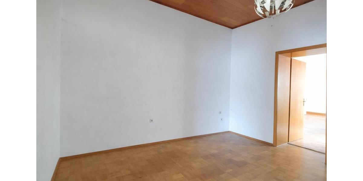 Erdgeschoßwohnung Duisburg Beeck - 4 Zimmer, 80 m&sup2;, 500&euro; | Angebot:26234172