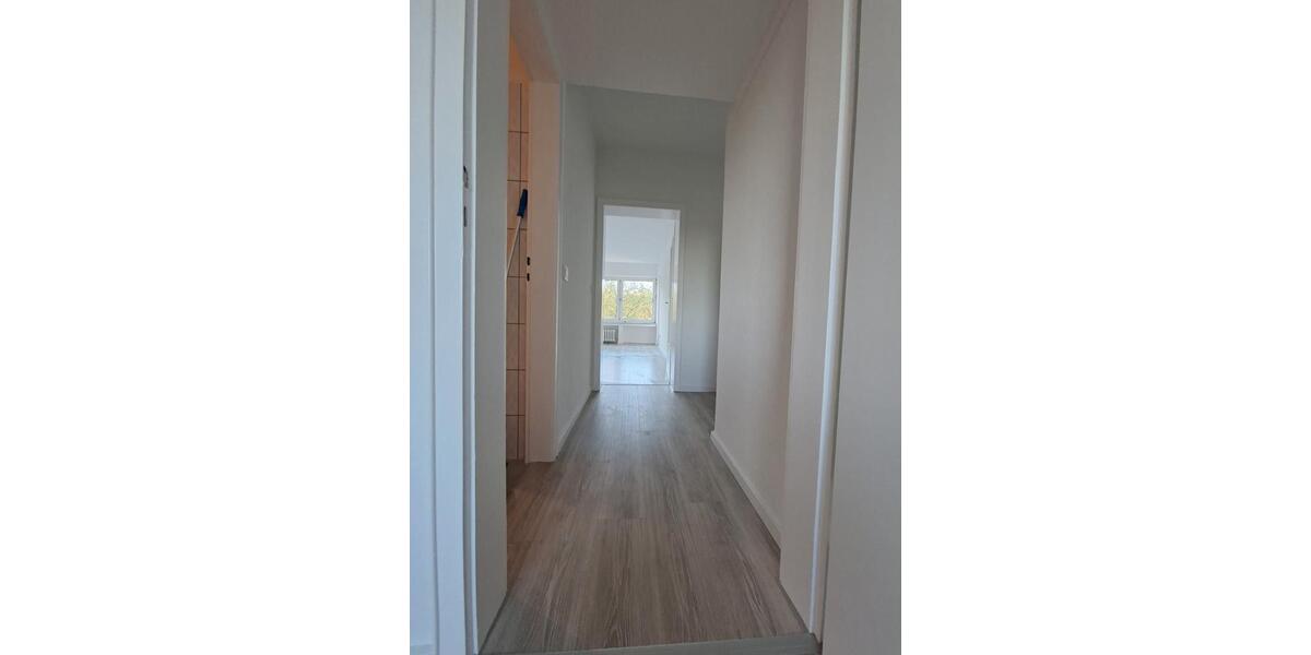 Etagenwohnung Duisburg Mittelmeiderich - 3 Zimmer, 78 m&sup2;, 790&euro; | Angebot:26381273