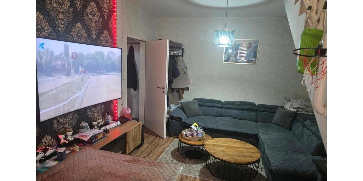 Maisonettenwohnung Duisburg Rheinhausen - 4 Zimmer, 83 m&sup2;, 1.000&euro; | Angebot:26235802