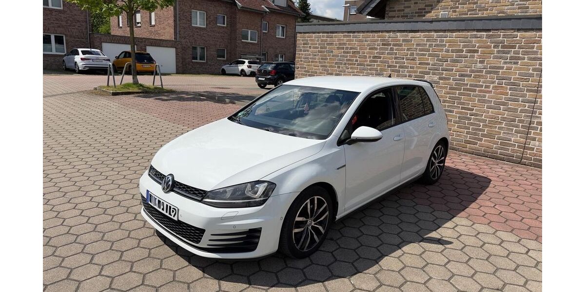 VW Golf 250.000 km 8.400 &euro; Duisburg 47198