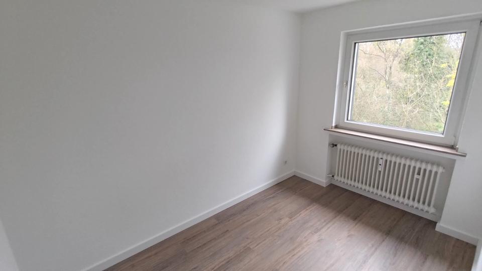 Etagenwohnung Oberhausen Schmachtendorf - 3 Zimmer, 68 m&sup2;, 748&euro; | Angebot:26250311