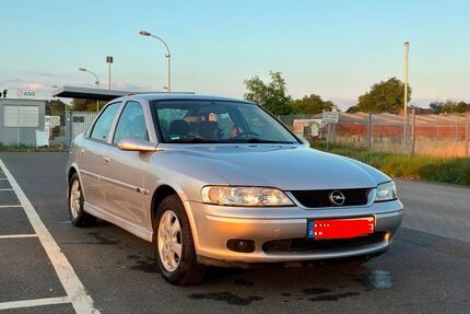 Opel Vectra 142.000 km 1.900 &euro; Voerde 46562