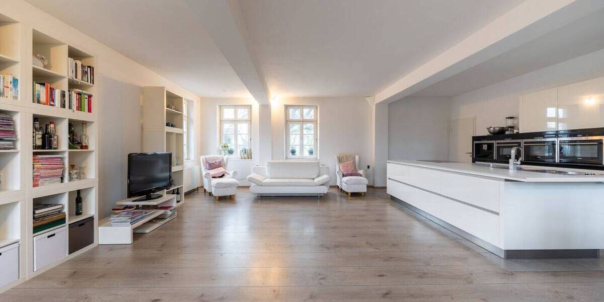 Denkmalgeschütztes Anwesen in idyllischer Lage von Duisburg-Friemersheim 8 zimmer