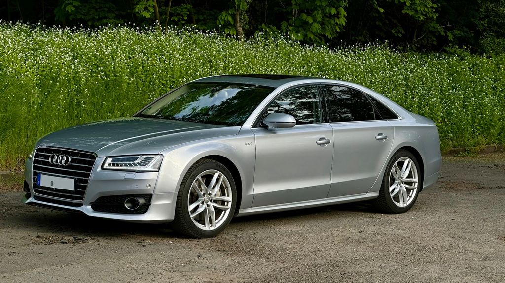Audi A8 169.000 km 28.400 &euro; Moers 47441