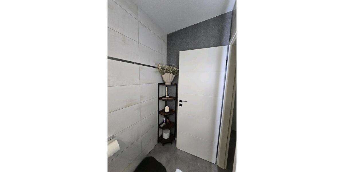 Etagenwohnung Ratingen Tiefenbroich - 3 Zimmer, 92 m&sup2;, 320.000&euro; | Angebot:24682526