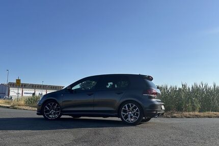 VW Golf 238.800 km 8.600 &euro; Dorsten 46286