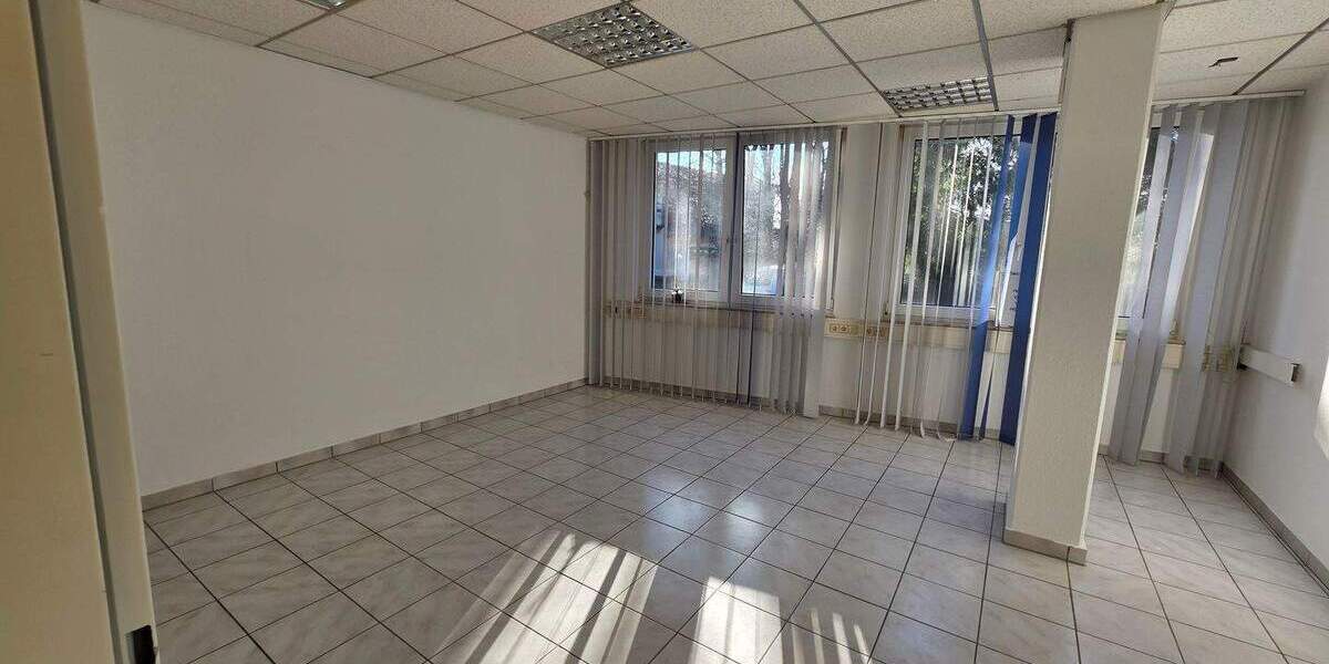 Gewerbeobjekt Velbert Mitte - 7 Zimmer, 210 m&sup2;, 1.600&euro; | Angebot:25246716