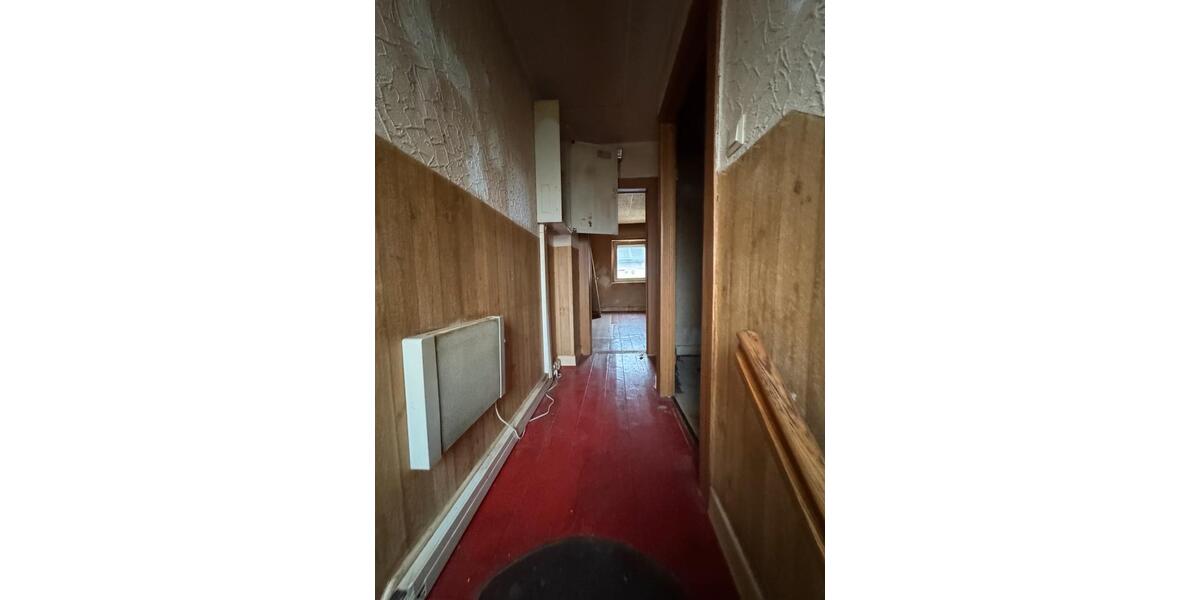 Handwerker aufgepasst - Doppelhaushäfte in Resse zu verkaufen 3.5 zimmer