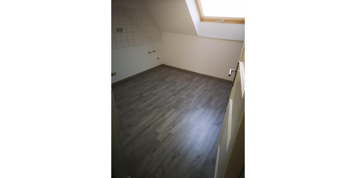 Maisonettenwohnung Duisburg Rheinhausen - 4 Zimmer, 124 m&sup2;, 1.300&euro; | Angebot:24652210