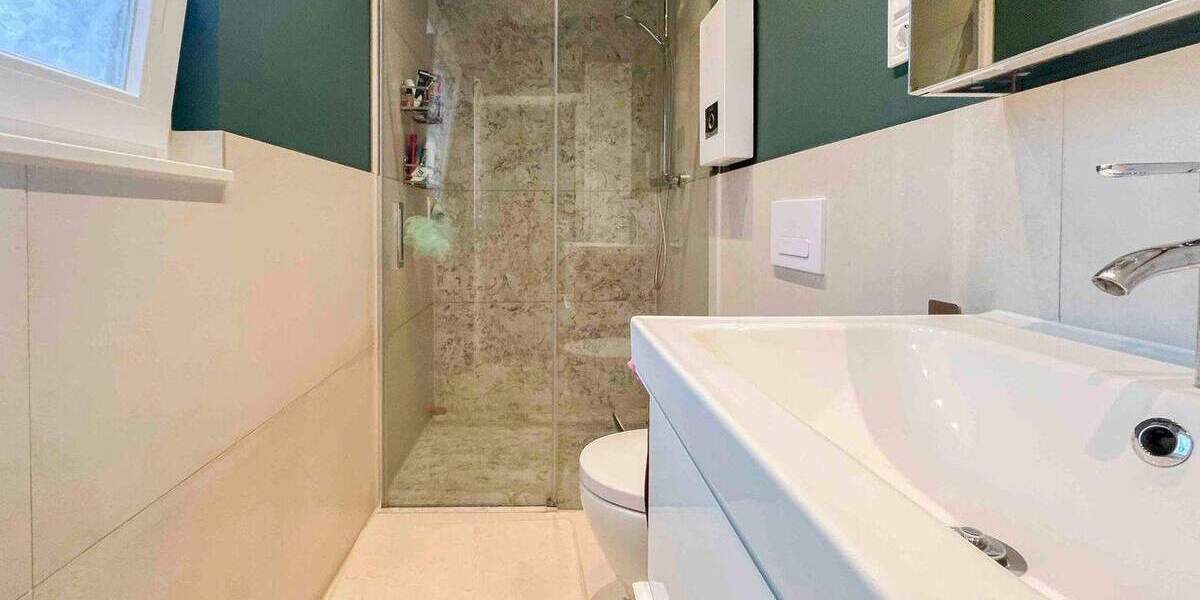 Charmantes Zweifamilienhaus mit vielseitigen Nutzungsmöglichkeiten in Mülheim an der Ruhr 7 zimmer