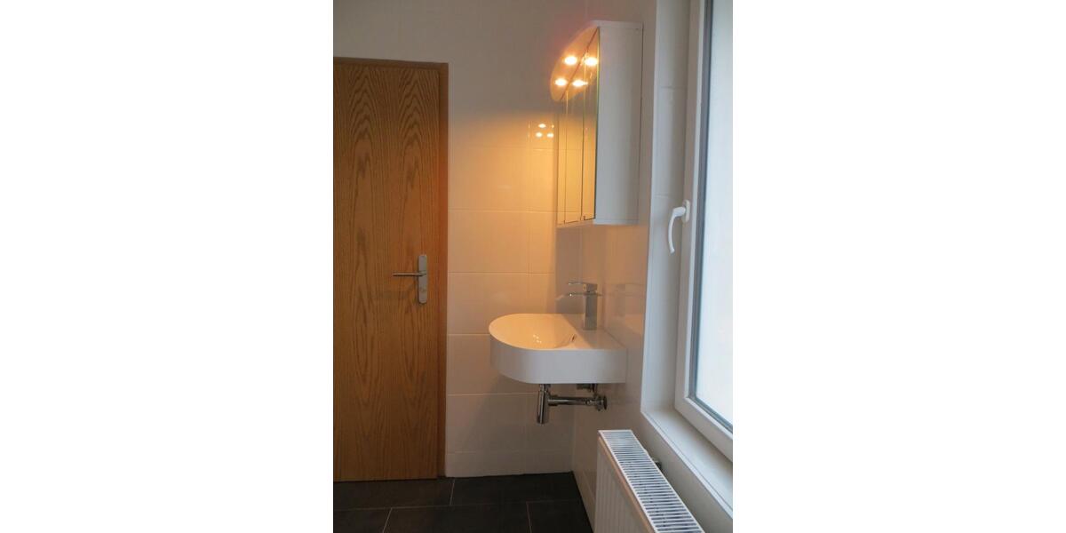 Erdgeschoßwohnung Ratingen - 3 Zimmer, 77 m&sup2;, 900&euro; | Angebot:26372652