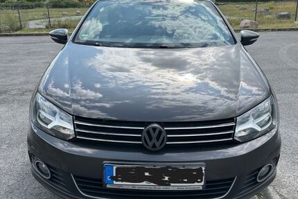 VW Eos 124.219 km 7.999 &euro; Recklinghausen 45661