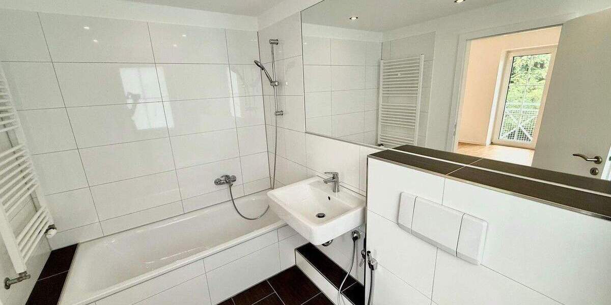 Doppelhaushälfte Düsseldorf Kaiserswerth - 8 Zimmer, 213 m&sup2;, 1.680.000&euro; | Angebot:25271300