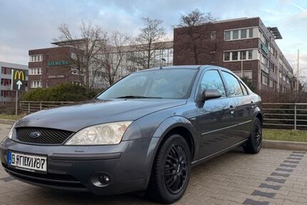 Ford Mondeo 184.000 km 2.800 &euro; Essen 45143