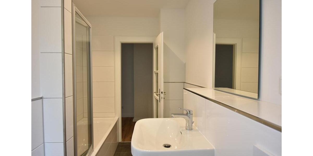 Bezugsfrei in OBK! Großzügige 2-Zimmer-Wohnung mit Balkon 2 zimmer