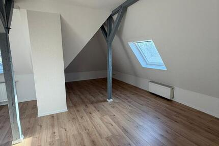 schöne sanierte 3 Zimmer Wohnung in Herne, DG 2 zimmer