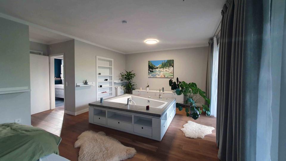 Bungalow Voerde (Niederrhein) - 4 Zimmer, 140 m&sup2;, 500.000&euro; | Angebot:27081090