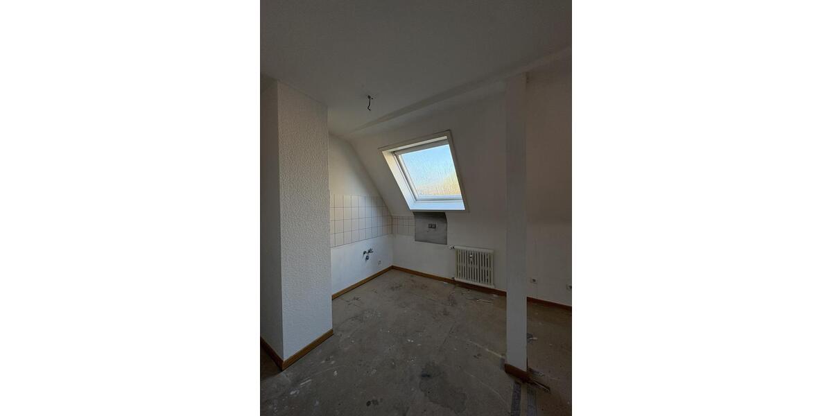 Dachgeschoßwohnung Bottrop Batenbrock - 1.5 Zimmer, 33 m&sup2;, 280&euro; | Angebot:26527108