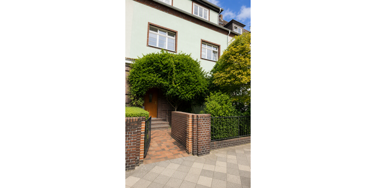 Etagenwohnung Düsseldorf Golzheim - 5 Zimmer, 226 m&sup2;, 3.600&euro; | Angebot:27440021