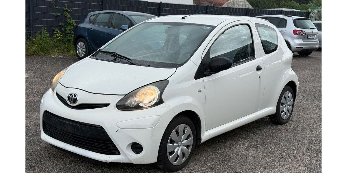 Toyota Aygo (X) 213.186 km 1.900 &euro; Essen 45356