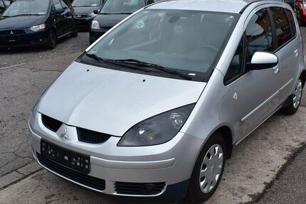 Mitsubishi Colt 82.200 km 5.480 &euro; Oberhausen 46145