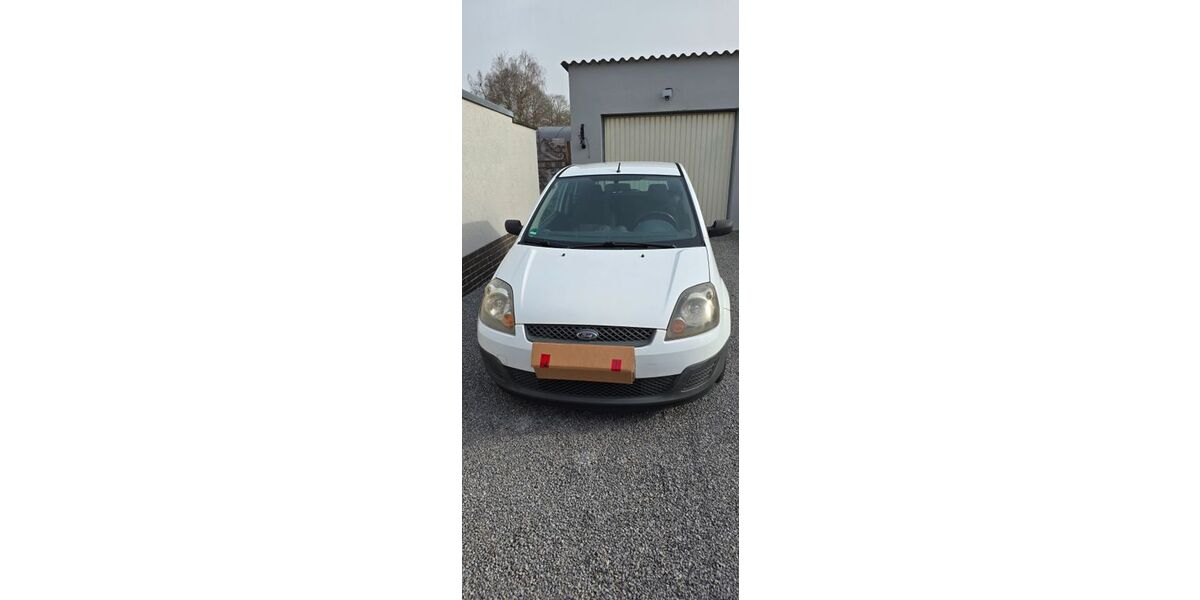 Ford Fiesta 302.115 km 1.000 &euro; Alpen 46519