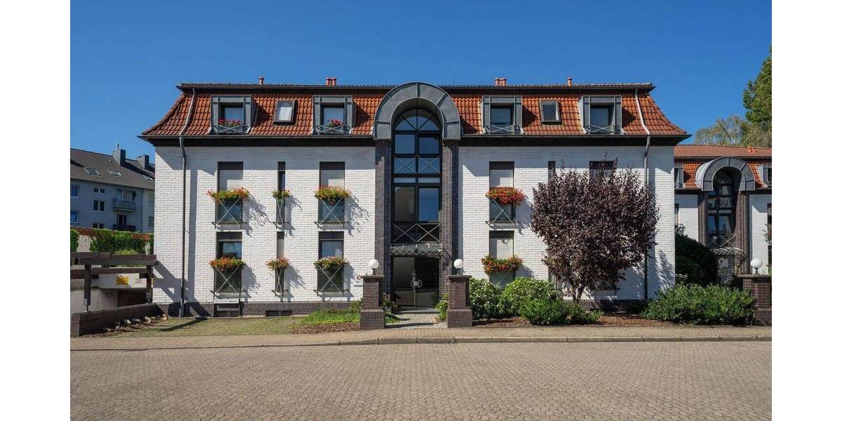 Bismarckplatz! Großzügige Eigentumswohnung mit 2 Terrassen in beliebtem Gebäudekomplex 5 zimmer