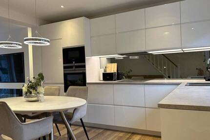 Haus Düsseldorf Rath - 4 Zimmer, 85 m&sup2;, 469.000&euro; | Angebot:26330463