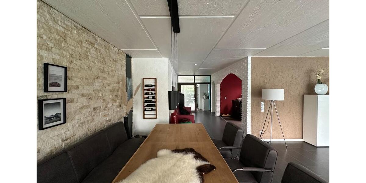 Leben auf einer Ebene-Bungalow mit Garage, Pool & Wohlfühlgarten 2 zimmer