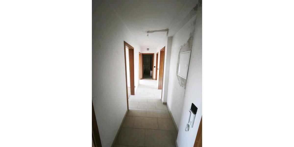 Etagenwohnung Oberhausen - 4 Zimmer, 77 m&sup2;, 970&euro; | Angebot:26288110