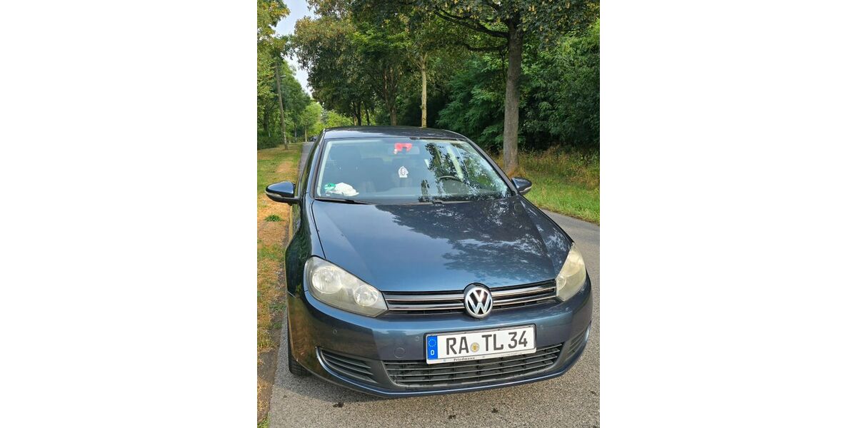 VW Golf 182.000 km 4.800 &euro; Duisburg 47229