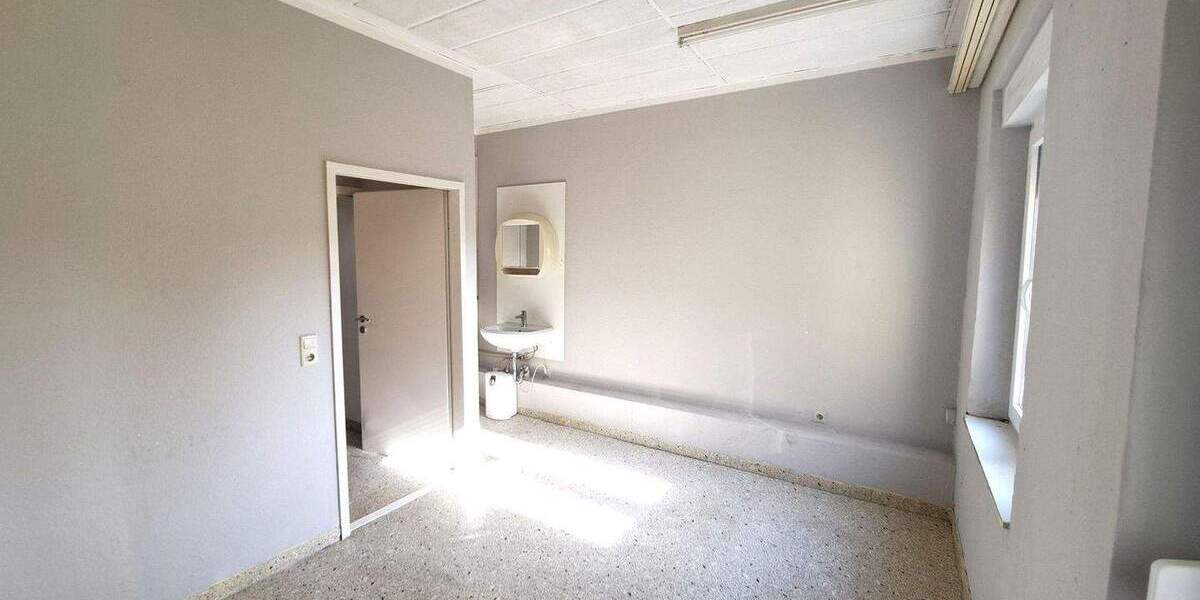 Mehrfamilienhaus, Wohnhaus Krefeld Cracau - 1 Zimmer, 288 m&sup2;, 439.000&euro; | Angebot:25722356