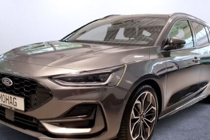 Ford Focus 16.752 km 29.880 € Recklinghausen 45659